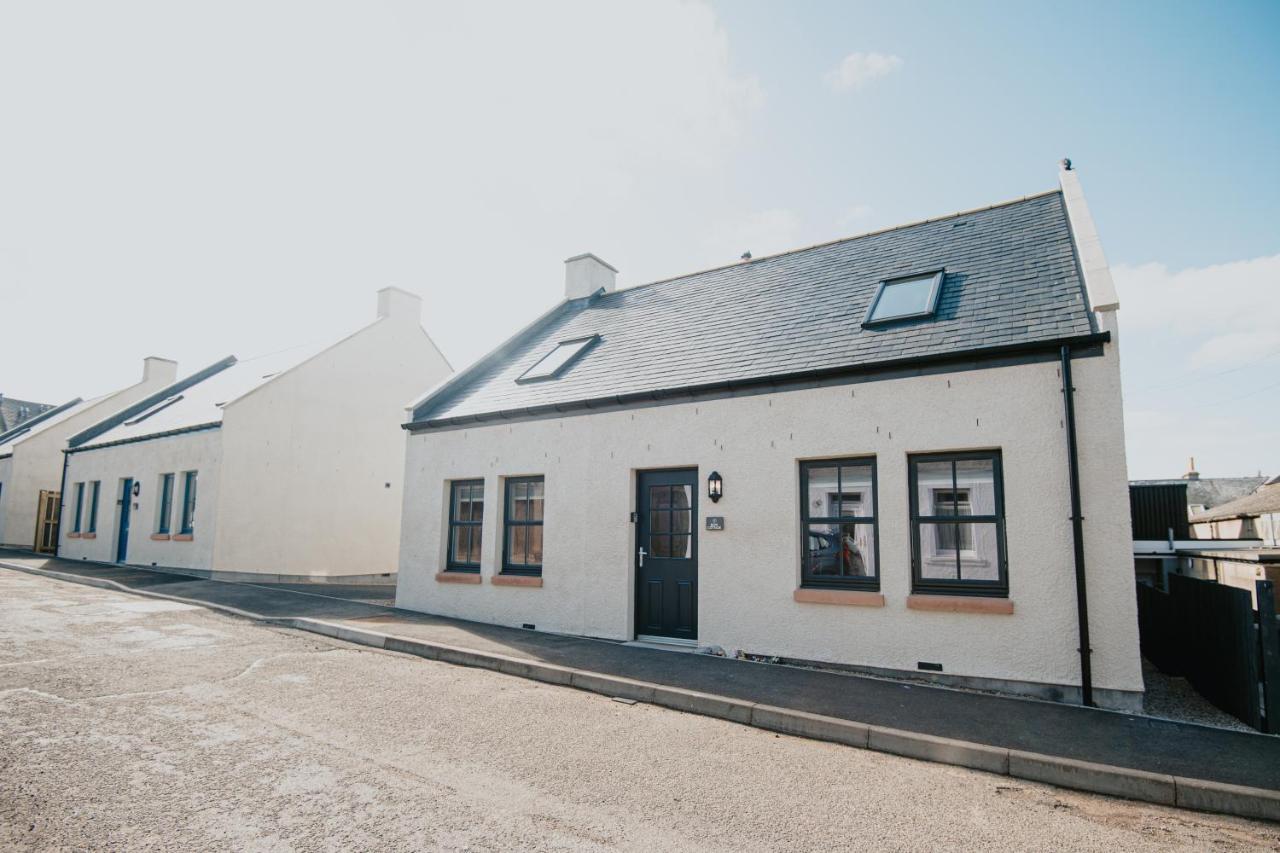 The Seafield Arms Hotel Cullen - Self Catering Zewnętrze zdjęcie